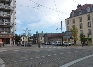 Place Flore : la rue de la Cassotte