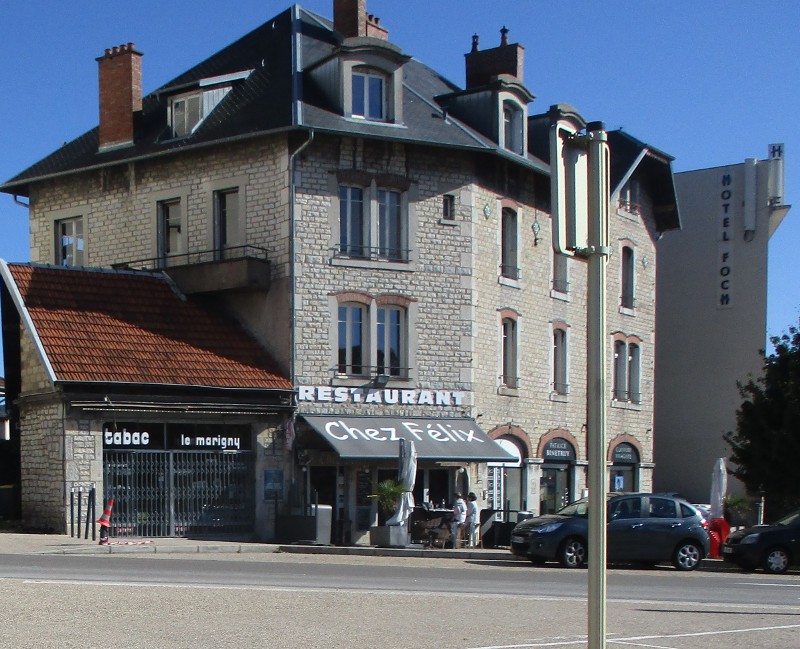 avenue Foch Le Marigny, chez Félix