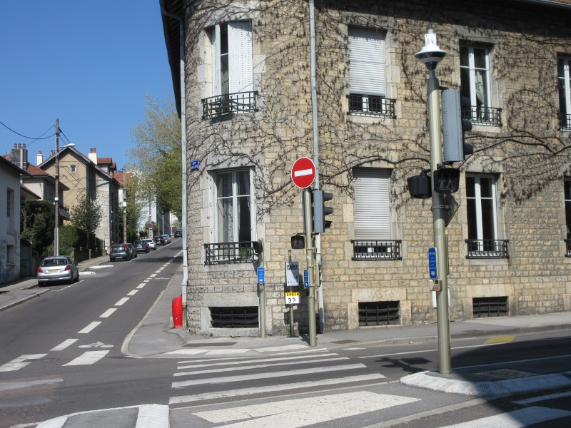 Rue Marie Louise n° 2