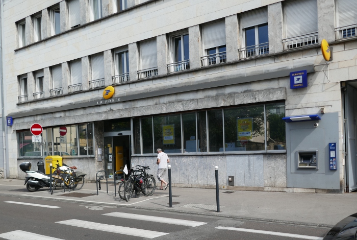 Bureau de poste rue de Belfort