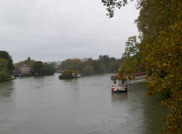 pluie, ciel couvert sur le Doubs et Micaud