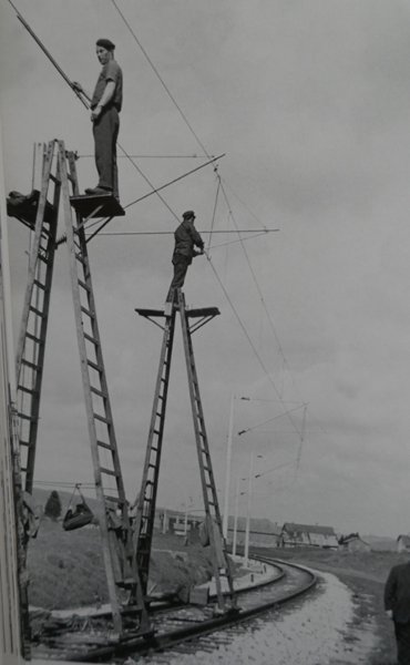 caténaire travail acrobatique